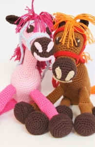 knitted-toys-rozalinda-fred